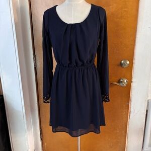 Blue polyester chiffon mini dress. Blue.